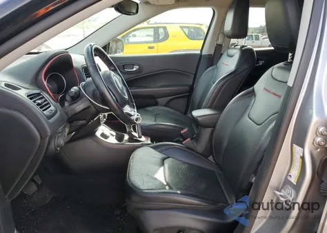 2021 Jeep Compass Trailhawk z USA, uszkodzony, nr VIN 3C4NJDDB5MT557839